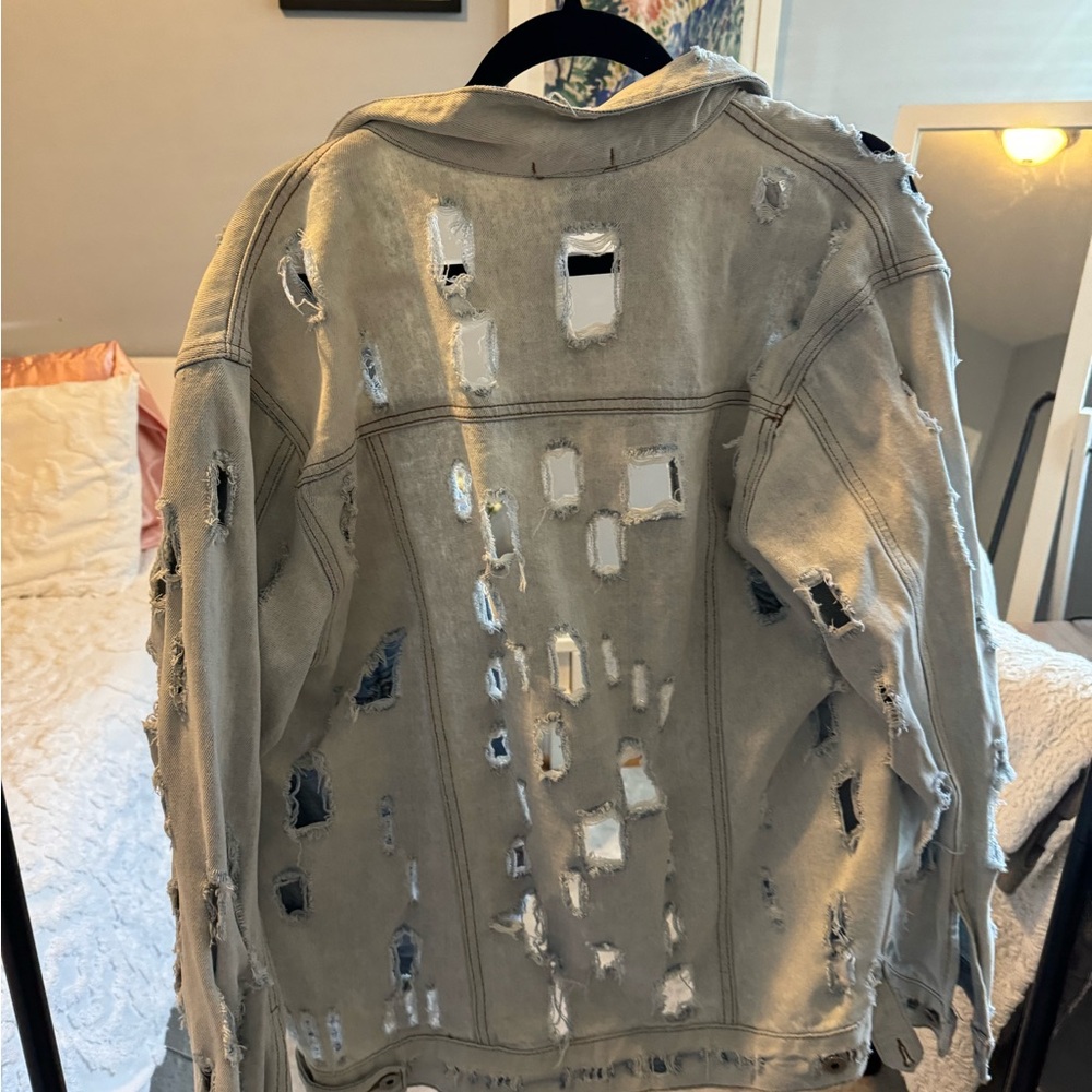 Distressed Jean jacket - Picture 2 of 5